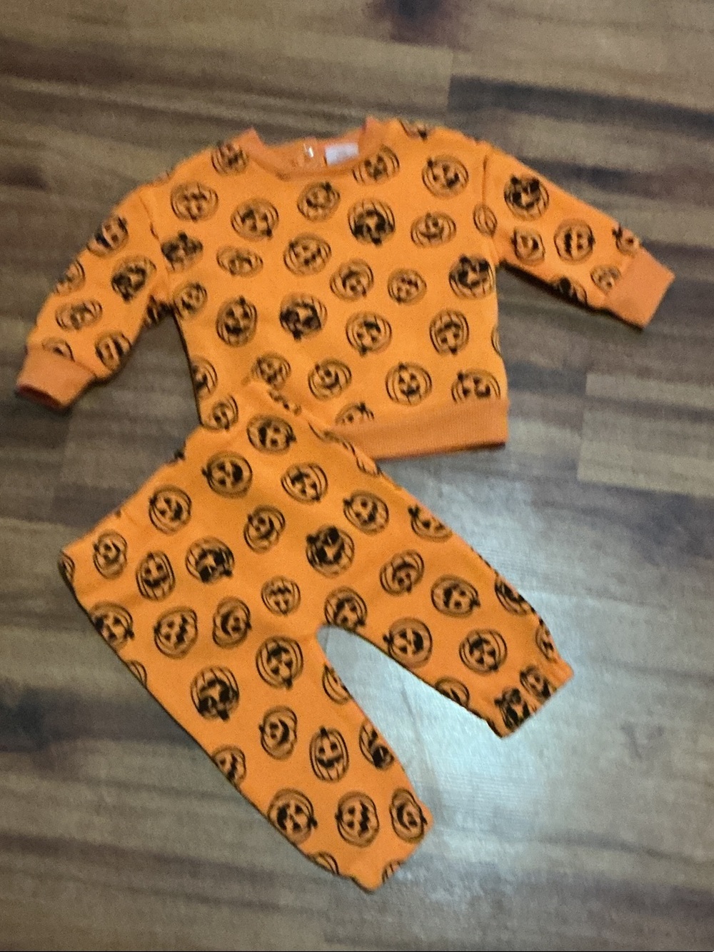 Kids Orange Pumpkin Print Pajama Set sz 3 6 months Halloween